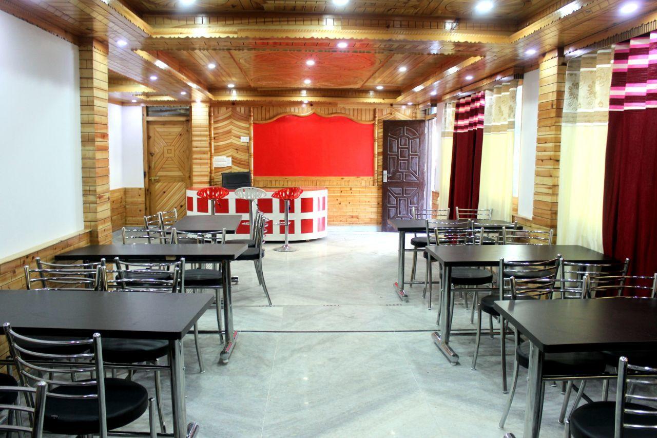 Hotel Uttarayan Sāngla Zewnętrze zdjęcie